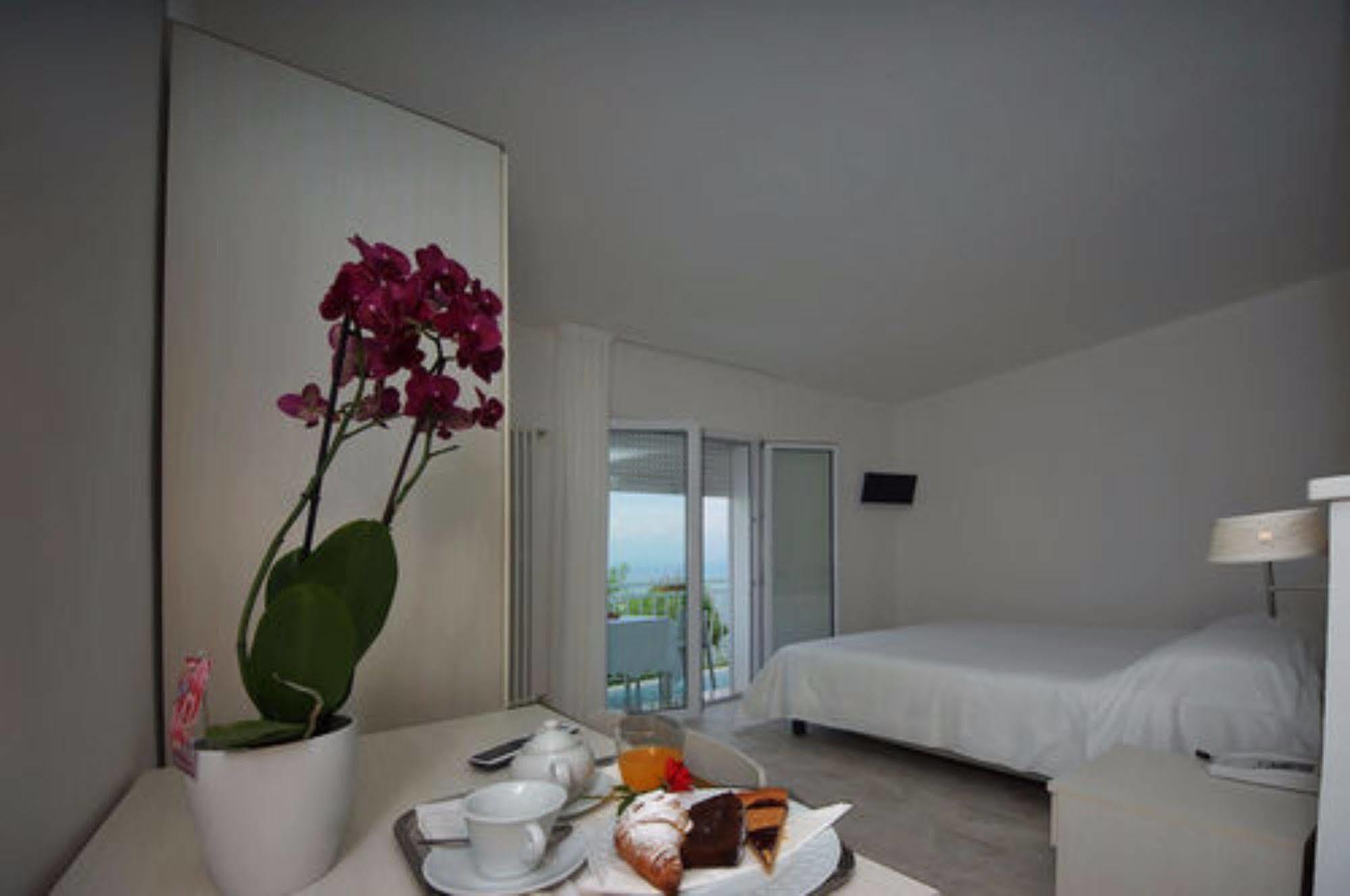 Hotel Saviola